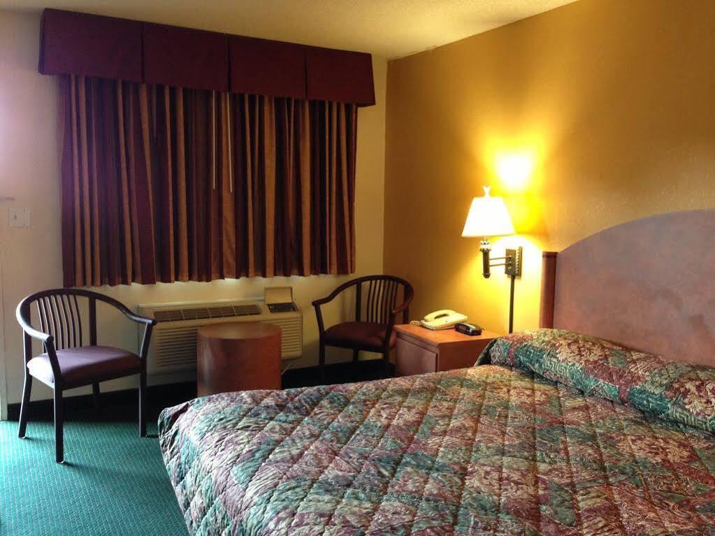 University Inn And Suites 탤러해시 외부 사진